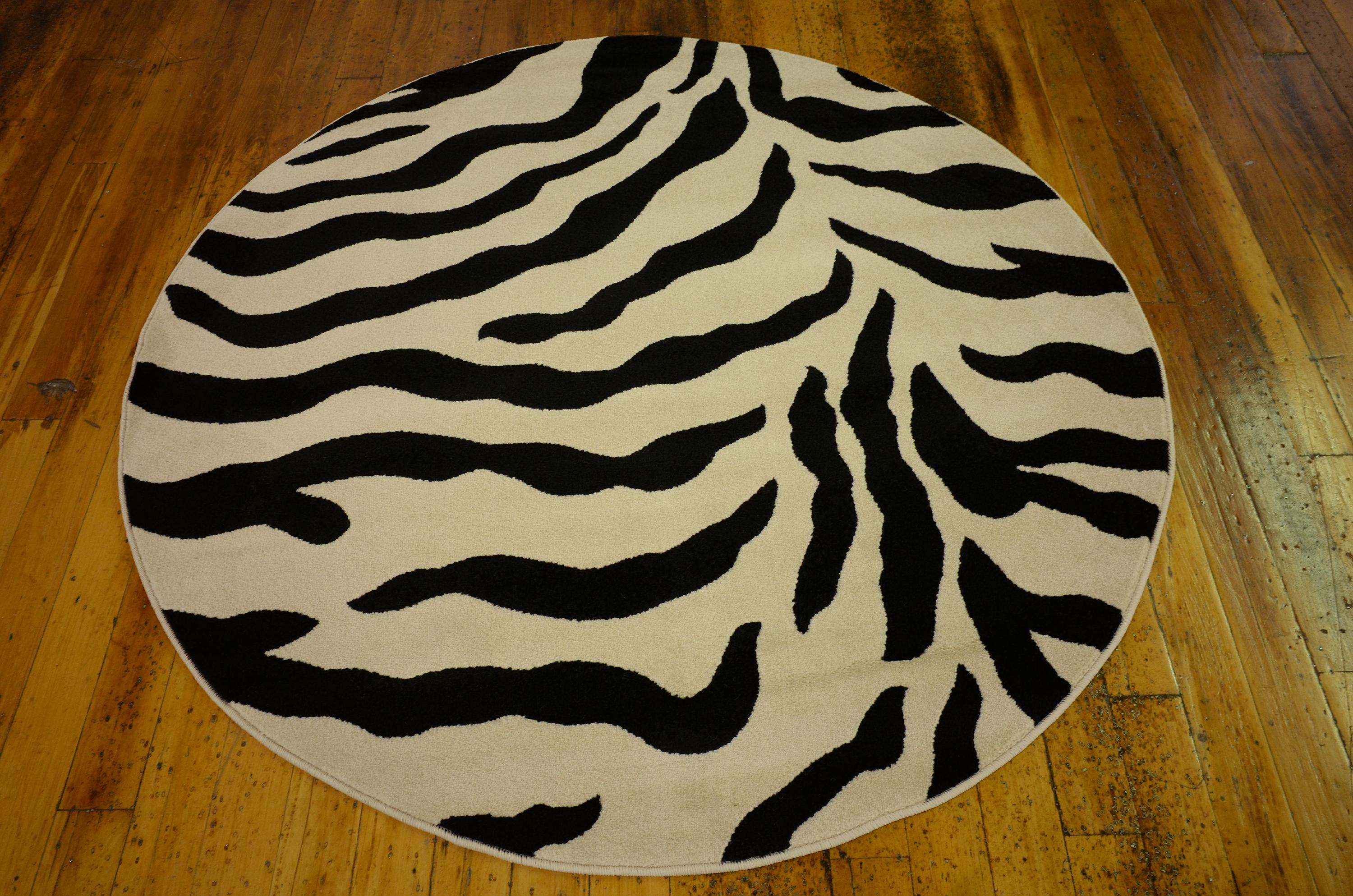 Ivory 5' x 5' Zebra Round Rug Rugs.ca