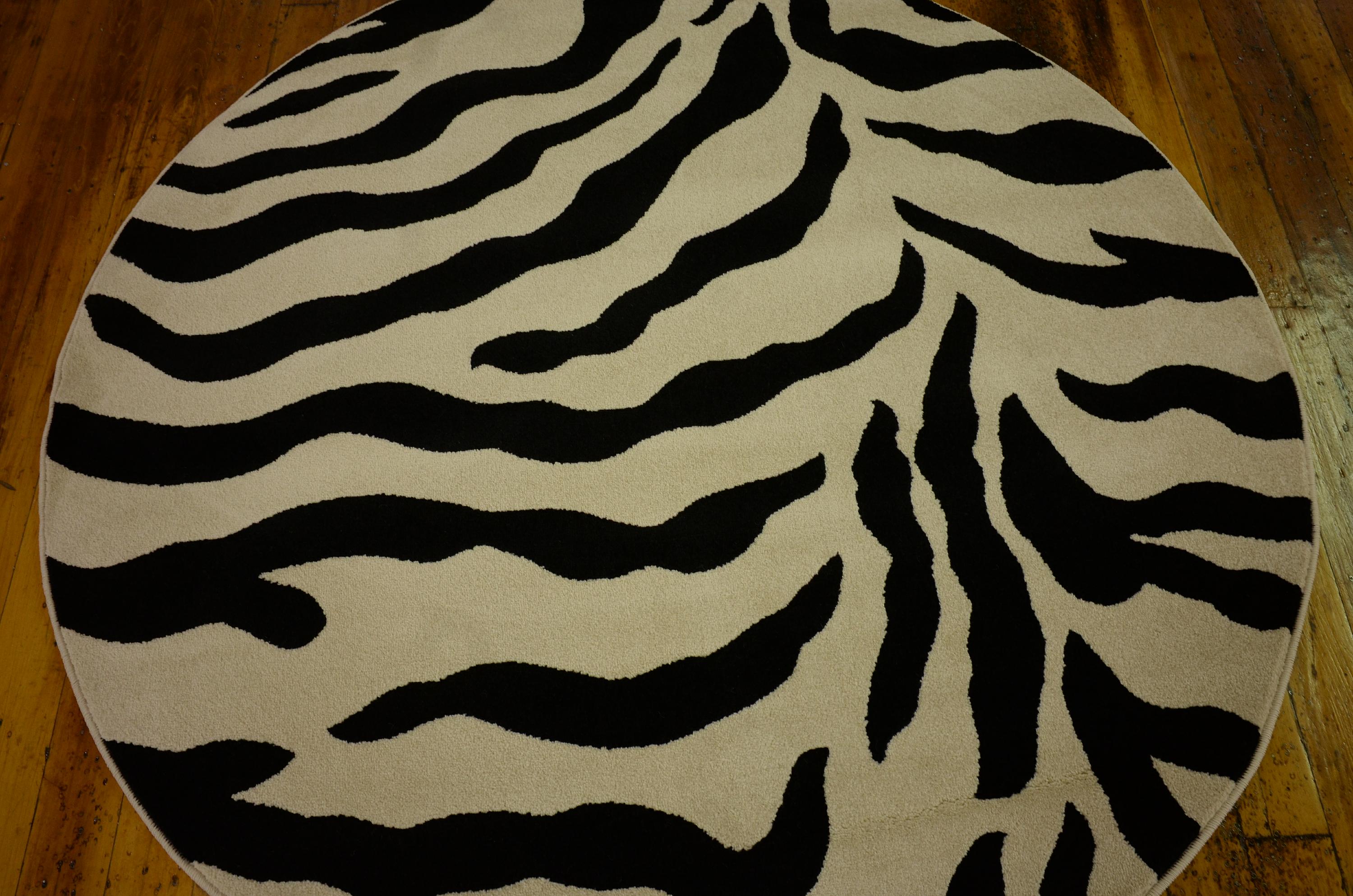 Ivory 5' x 5' Zebra Round Rug Rugs.ca
