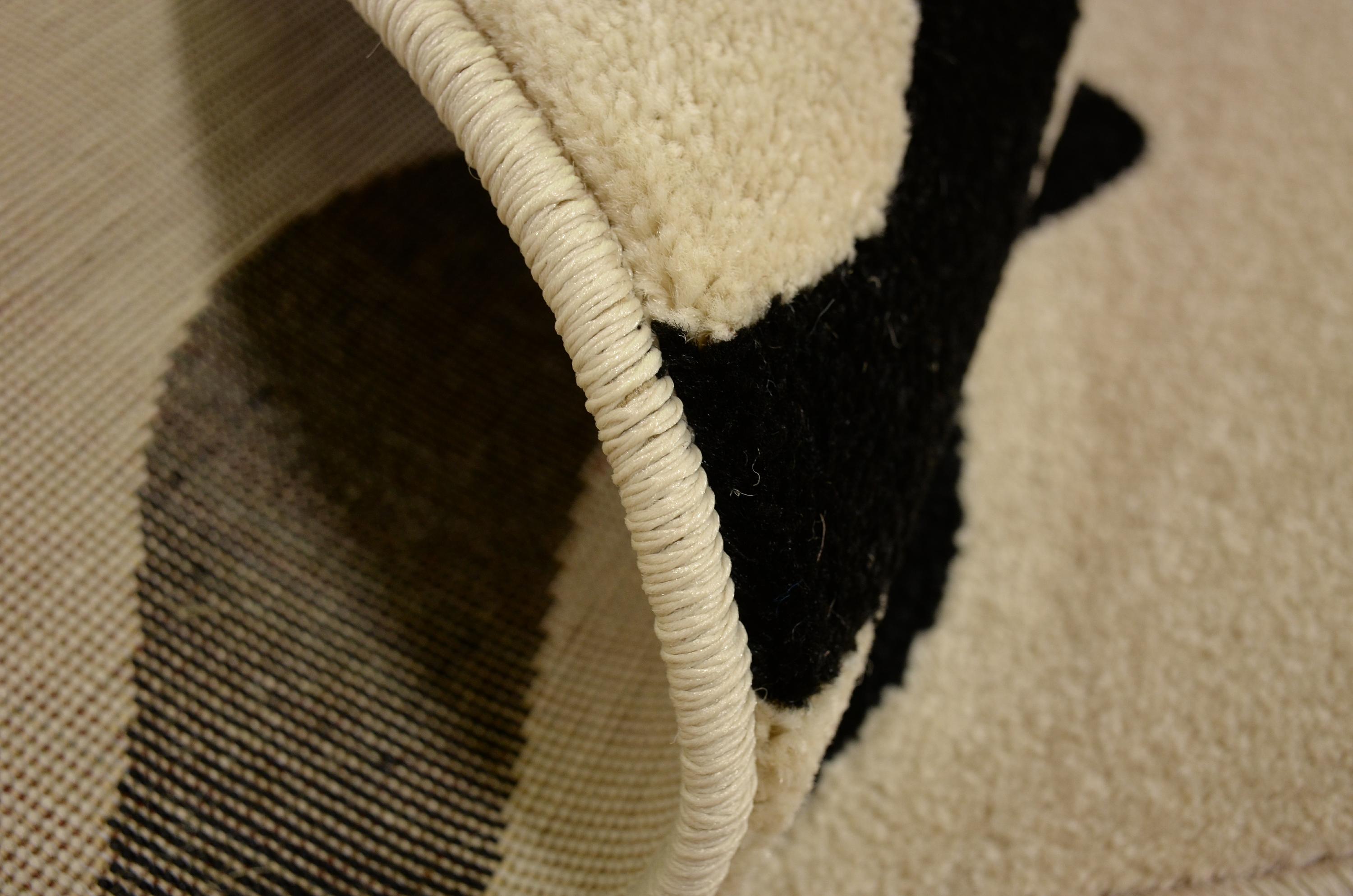 Ivory 5' x 5' Zebra Round Rug Rugs.ca