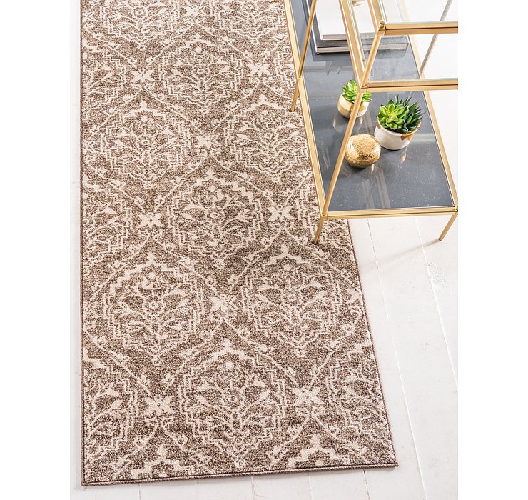 2' 7 x 10' Damask Runner Rug