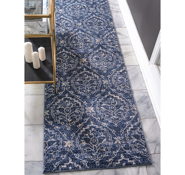 2' 7 x 10' Damask Runner Rug
