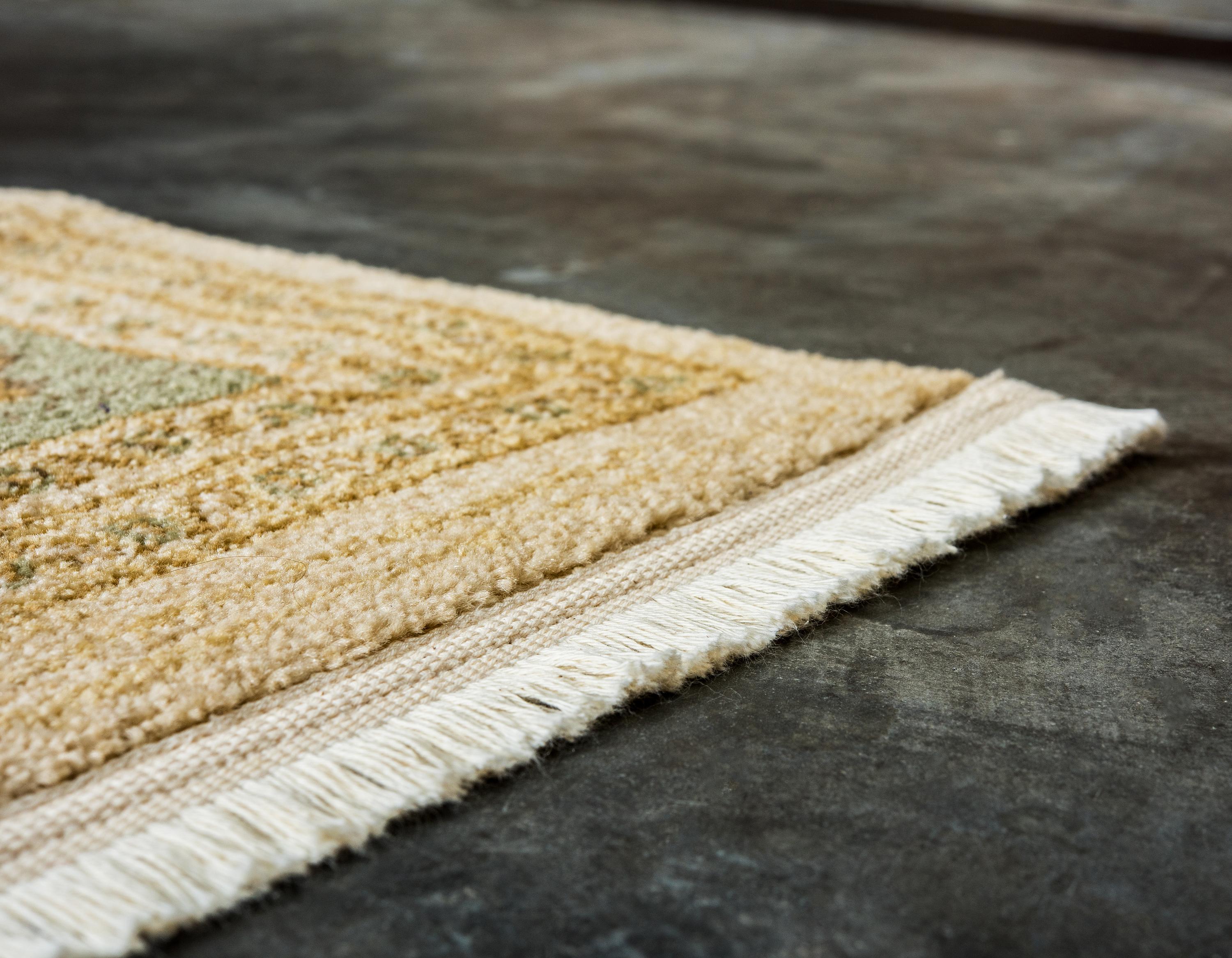 Cream 9' x 12' Kensington Rug eSaleRugs