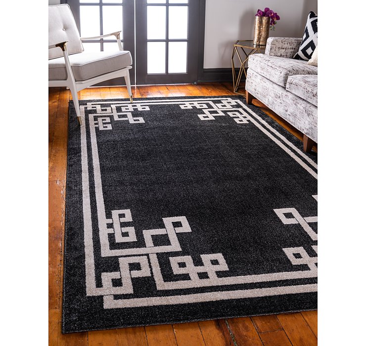 7' x 10' Greek Key Rug