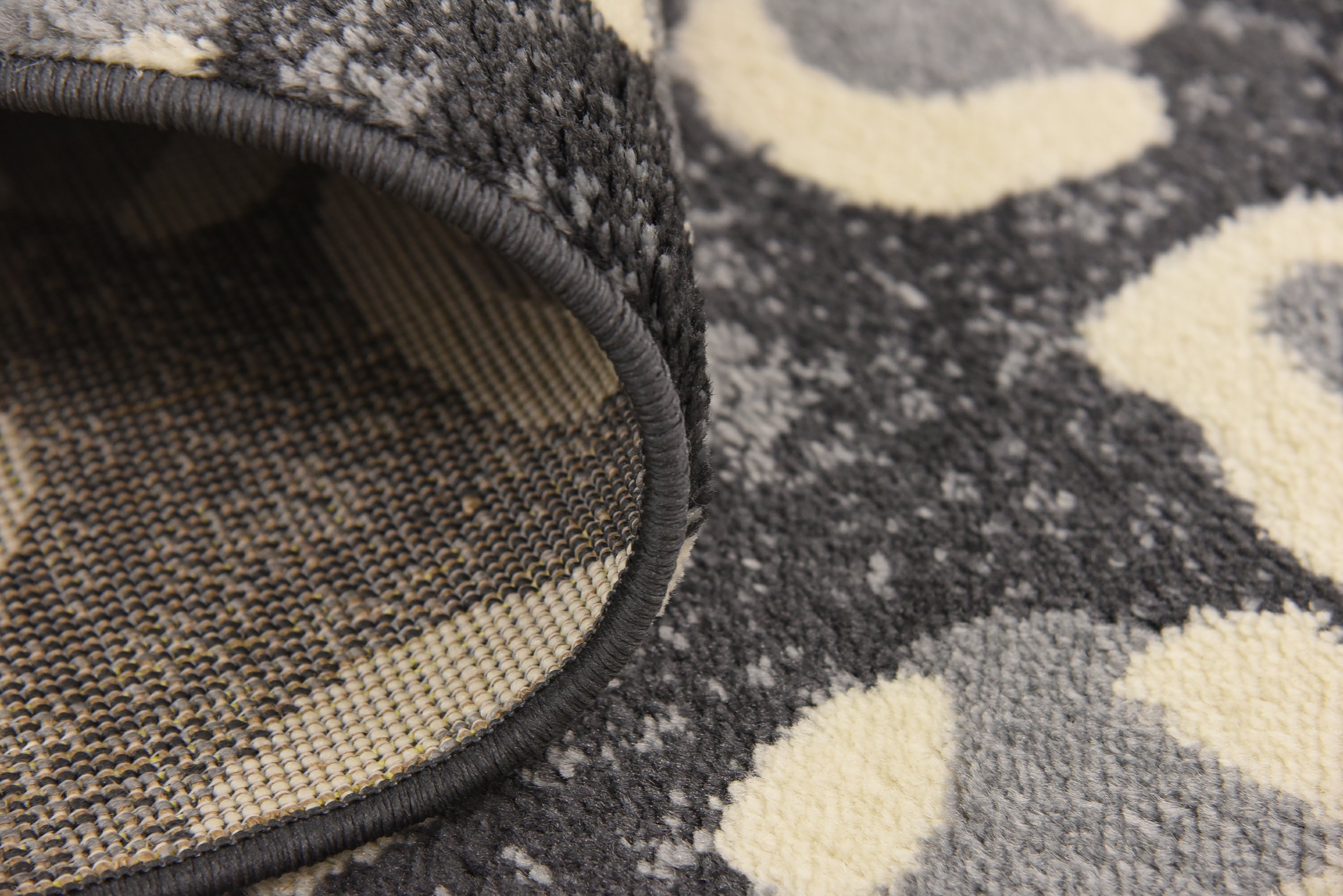 Dark Gray 7' x 10' Safari Rug Area Rugs Rugs.ca