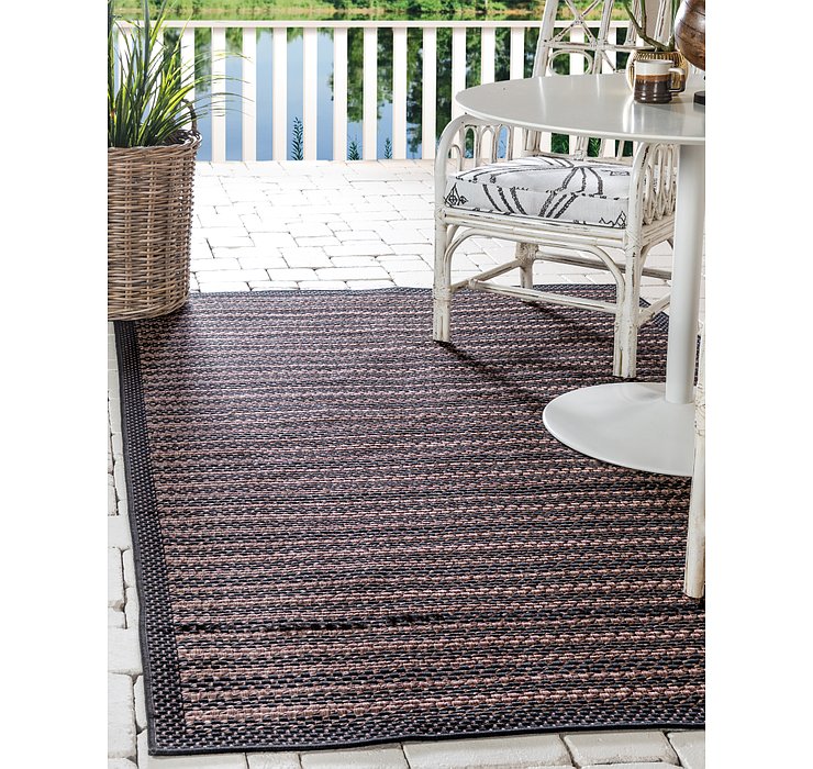 6' x 9' Outdoor Border Rug