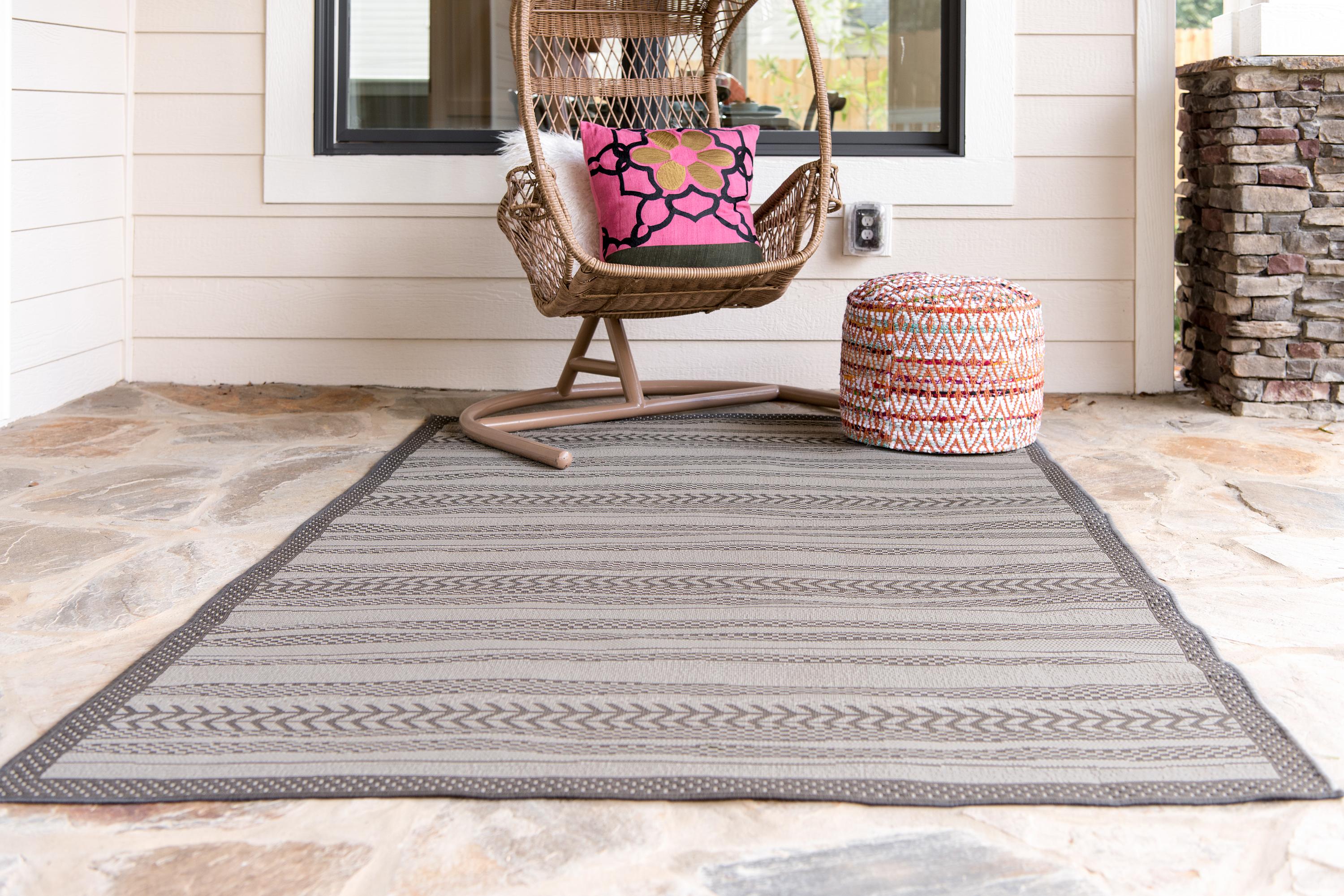 Gray 9' x 12' Outdoor Border Rug eSaleRugs