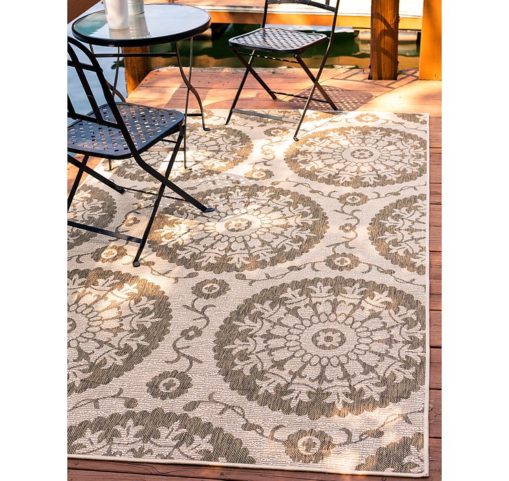 2' 2 x 3' Outdoor Botanical Rug