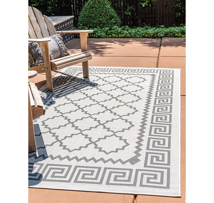 3' 3 x 5' Outdoor Lattice Rug