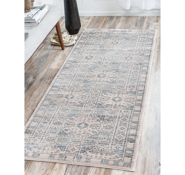 2' 7 x 6' Victoria Runner Rug