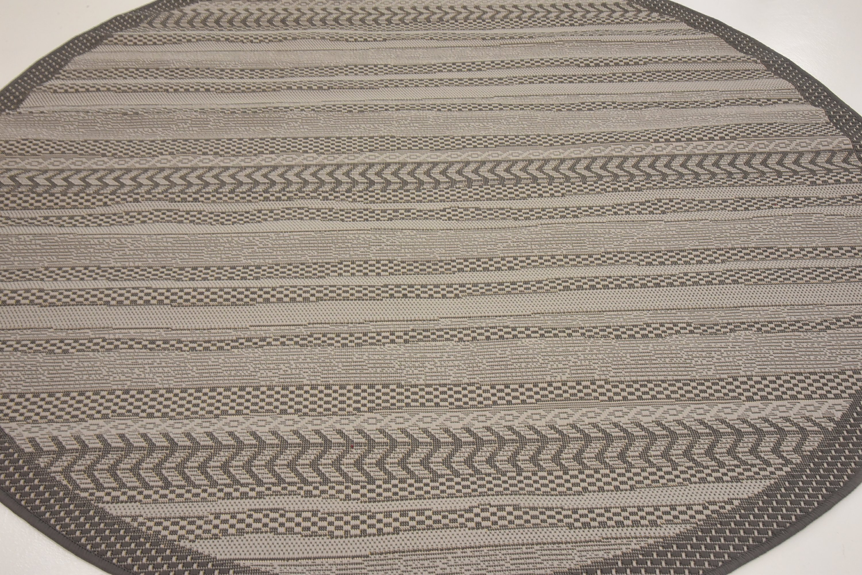 Gray 6' x 6' Outdoor Border Round Rug Area Rugs eSaleRugs