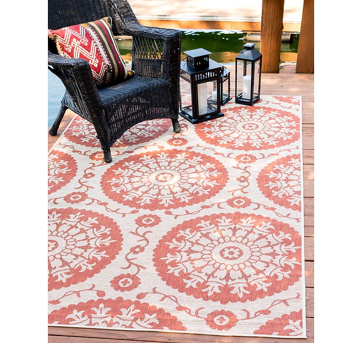 7' x 10' Outdoor Botanical Rug