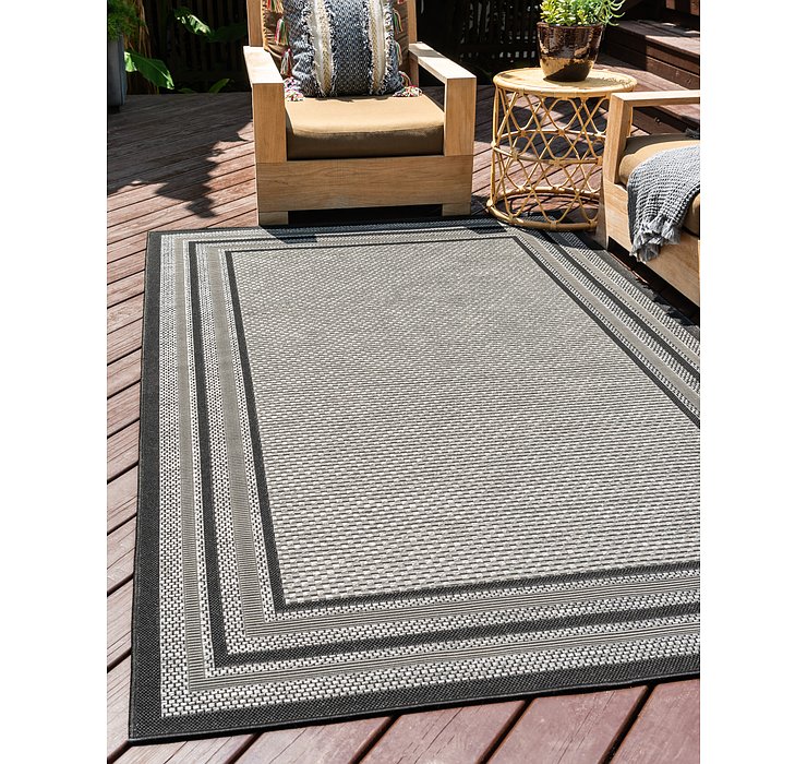 9' x 12' Outdoor Border Rug