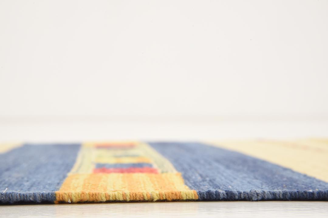 Cream 2' x 6' 7 Kilim Dhurrie Runner Rug Rugs.ca