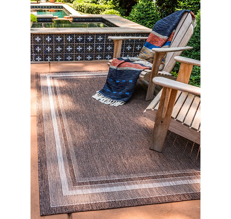 8' x 11' 4 Outdoor Border Rug