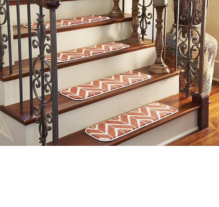 0' 9 x 2' 6 Chevron Stair Tread Rug