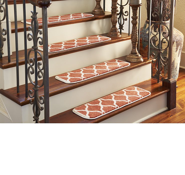 0' 9 x 2' 6 Trellis Stair Tread Rug