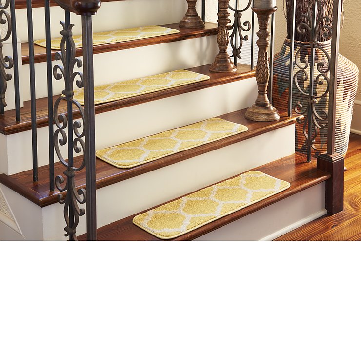 0' 9 x 2' 6 Trellis Stair Tread Rug