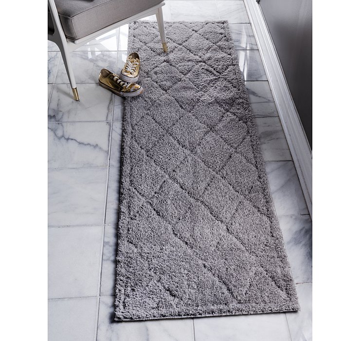 2' 7 x 10' Trellis Shag Runner Rug