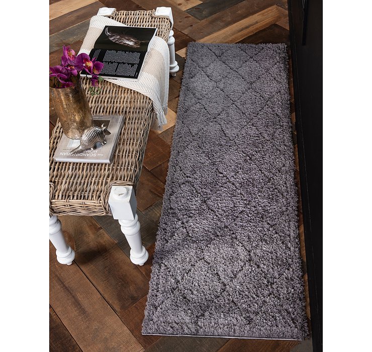 2' 7 x 10' Trellis Shag Runner Rug