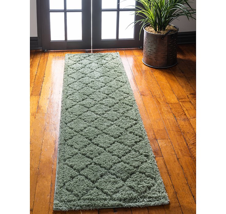 2' x 6' 7 Trellis Shag Runner Rug