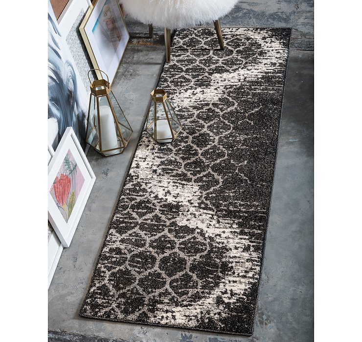 2' 7 x 10' Lattice Runner Rug