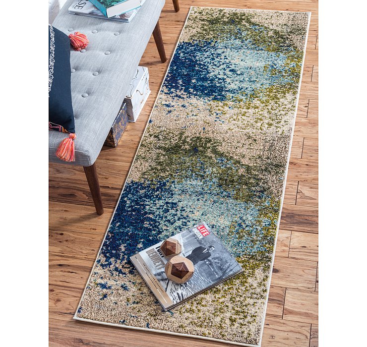 2' 7 x 10' Casablanca Runner Rug