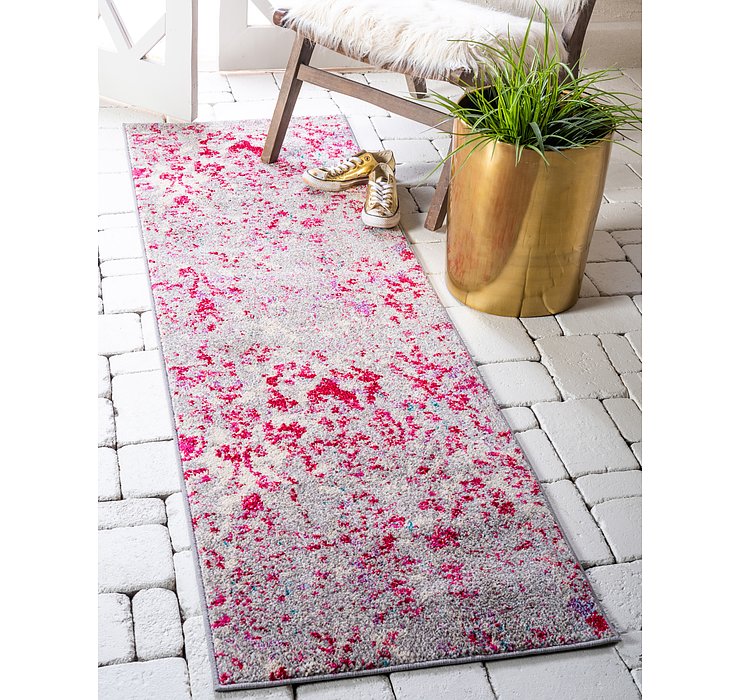 2' 7 x 10' Casablanca Runner Rug