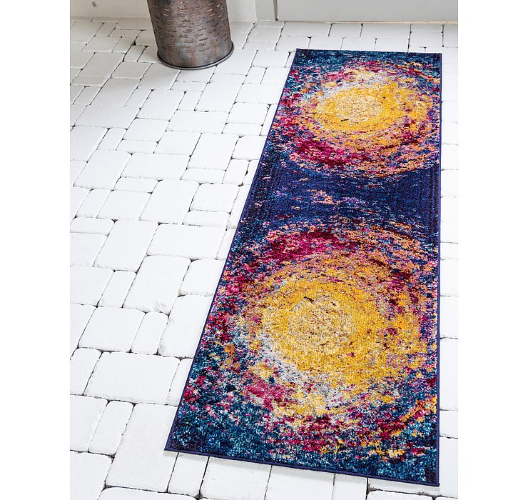 2' 7 x 10' Casablanca Runner Rug