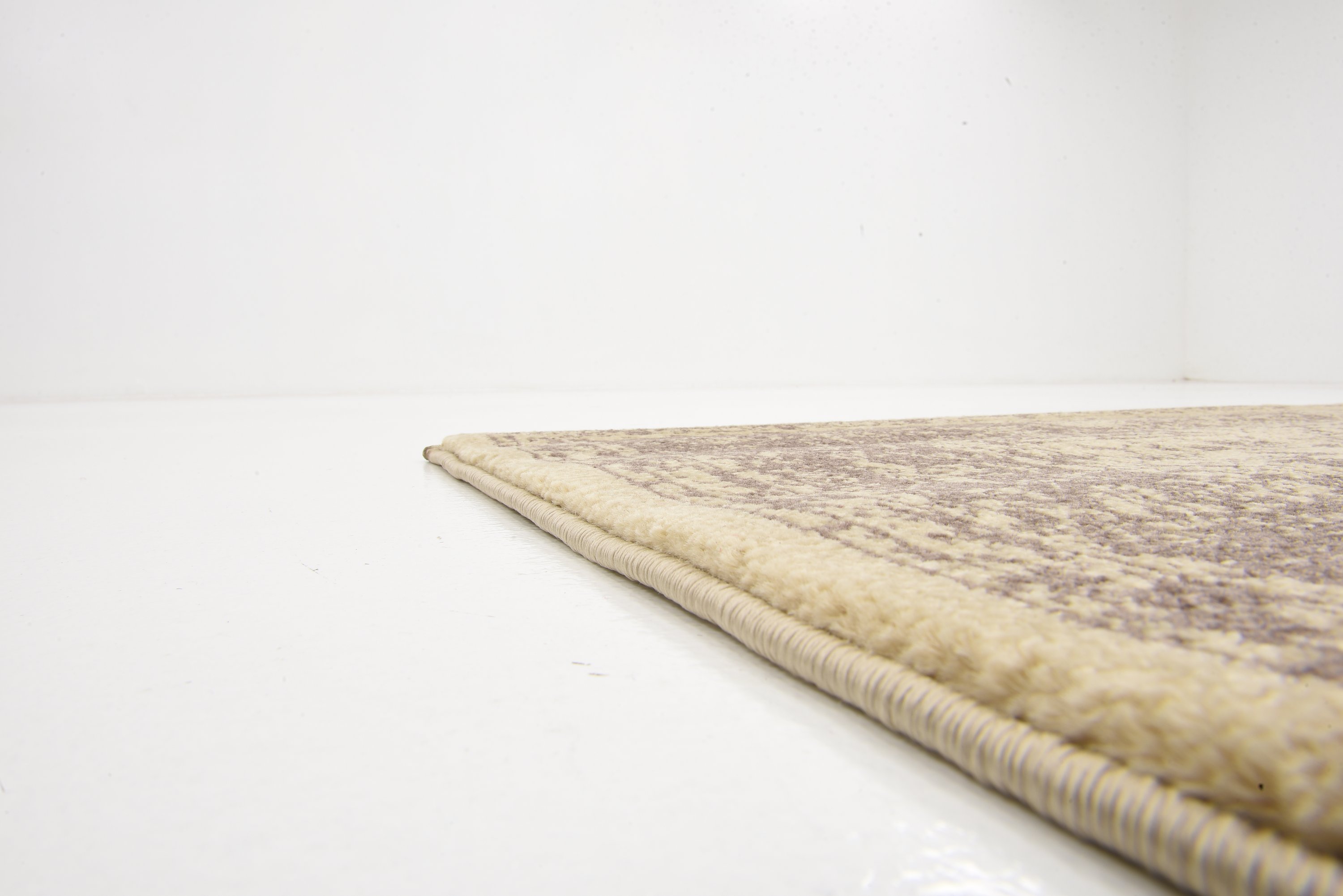 Beige 4' x 6' Victoria Rug Area Rugs eSaleRugs