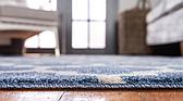 2' 7 x 10' Trellis Runner Rug thumbnail image 4
