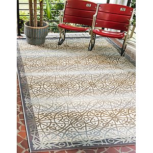 Unique Loom 4' x 6' Outdoor Rug