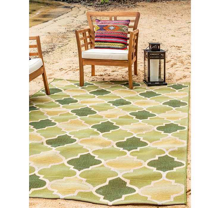 2' 2 x 3' Outdoor Lattice Rug