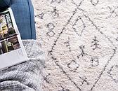 2' 7 x 10' Morroccan Shag Runner Rug thumbnail
