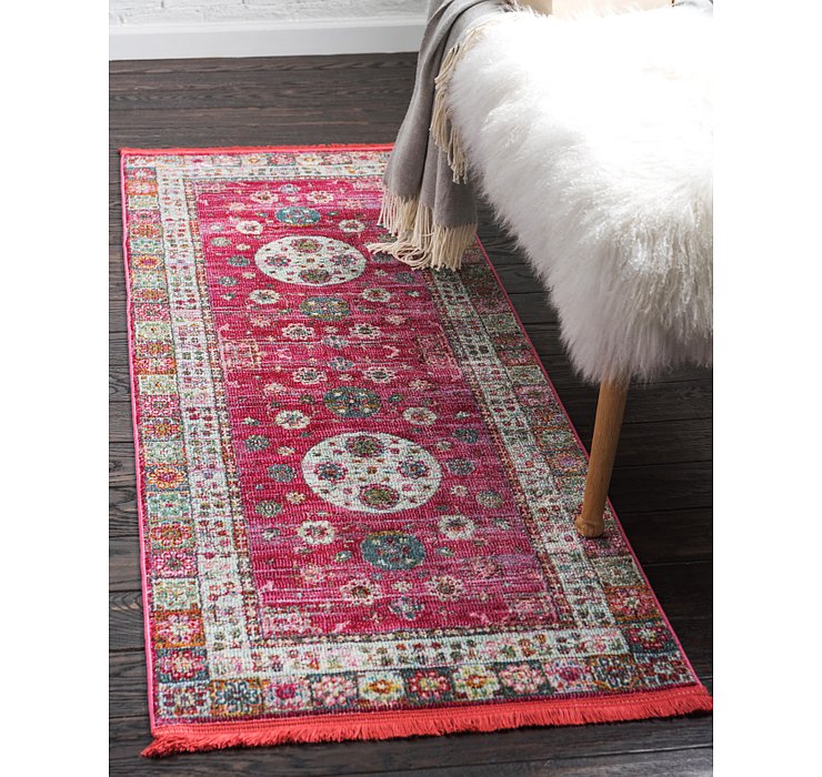 2' 7 x 10' Santiago Runner Rug