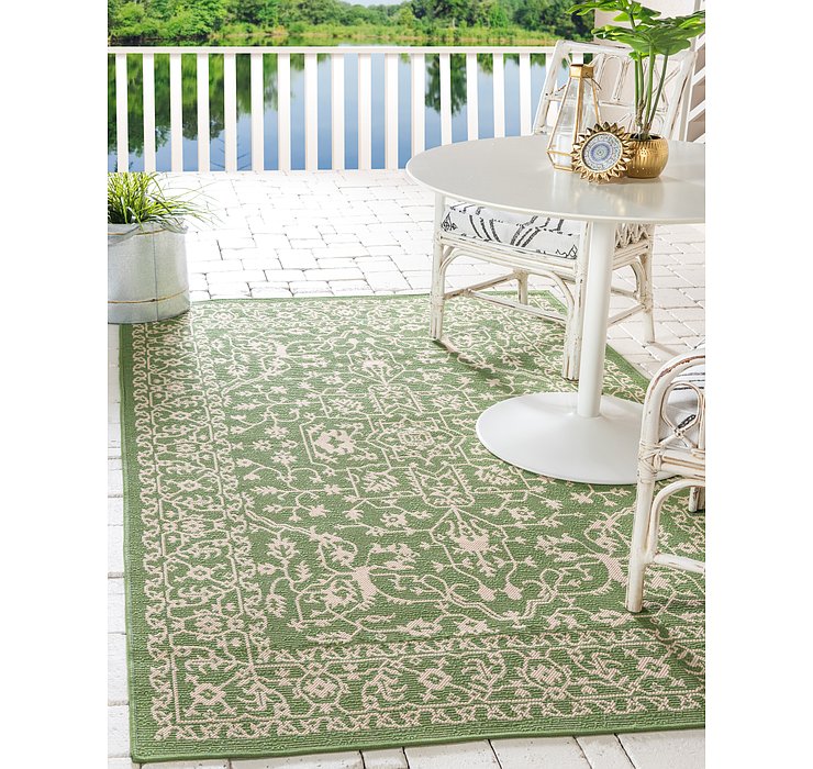 4' x 6' Outdoor Botanical Rug