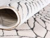 9' x 12' Marilyn Monroe™ Glam Dahlia Rug thumbnail