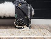 Unique Loom 2' x 6' Marilyn Monroe™ Glam Dahlia Runner Rug thumbnail image 2