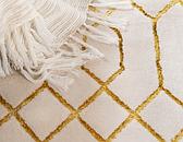 2' x 6' Marilyn Monroe™ Glam Trellis Runner Rug thumbnail