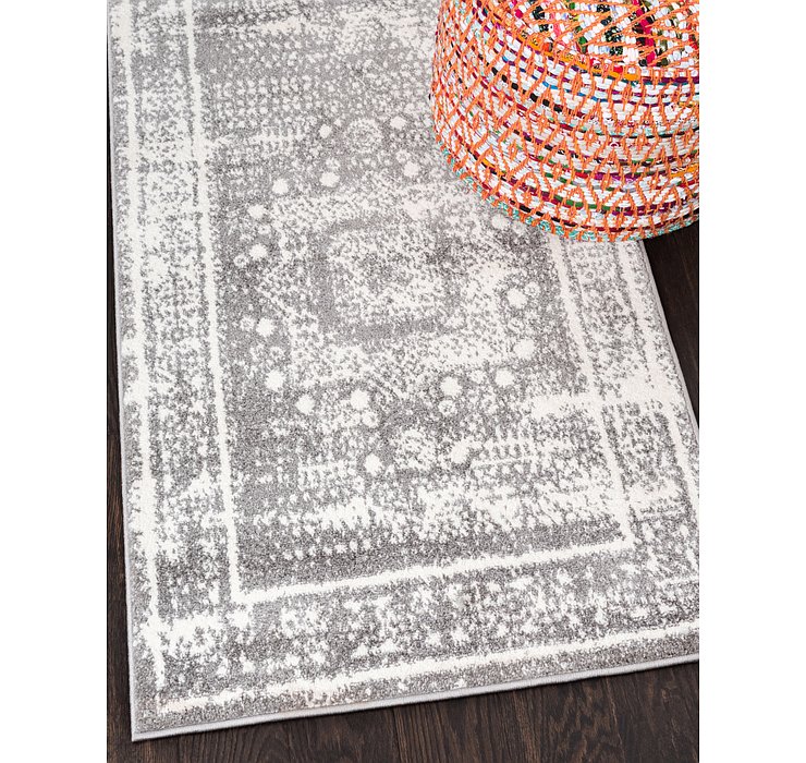 2' x 6' Venice Runner Rug