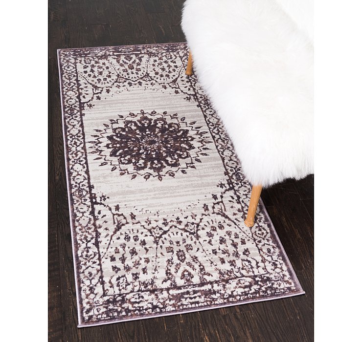 2' 7 x 6' Chesterfield Runner Rug