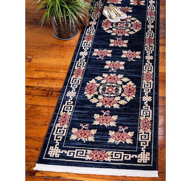 2' 7 x 10' Pao Tou Runner Rug