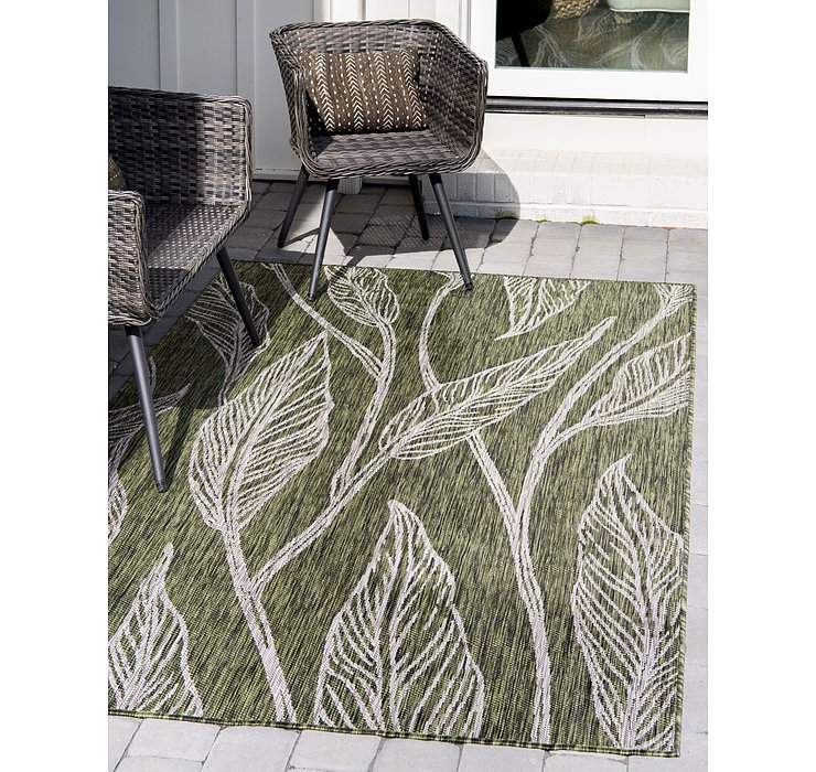 9' x 12' Outdoor Botanical Rug