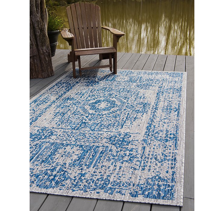 7' x 10' Outdoor Traditional Rug