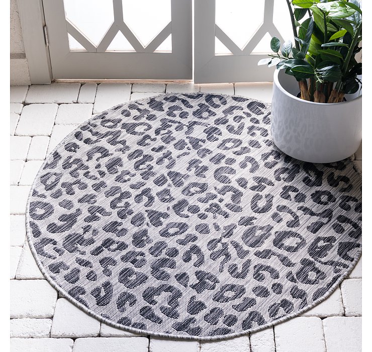 4' x 4' Outdoor Safari Round Rug