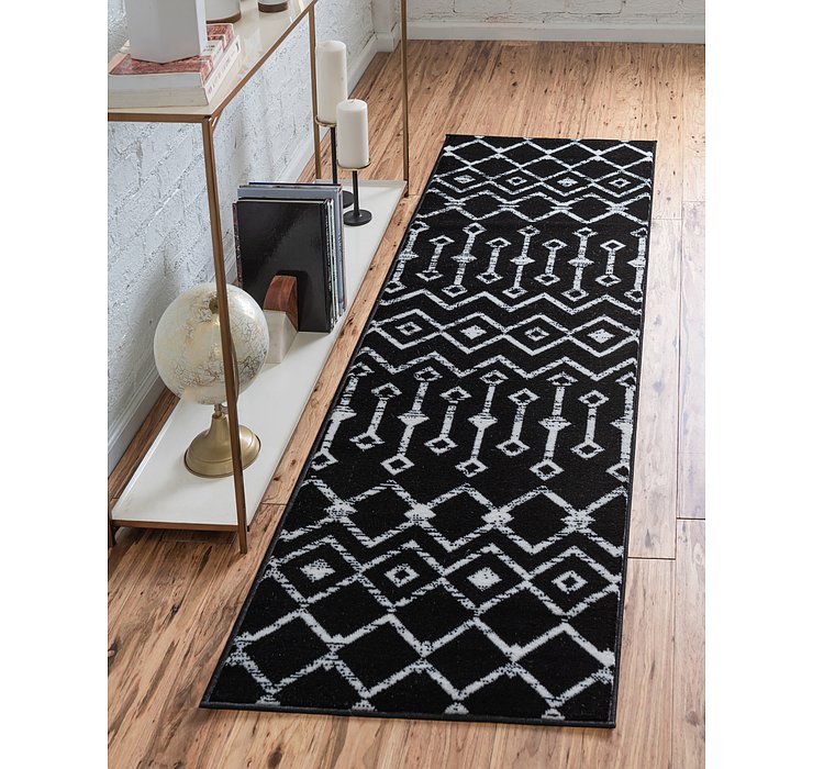 2' x 6' 7 Kasbah Trellis Runner Rug