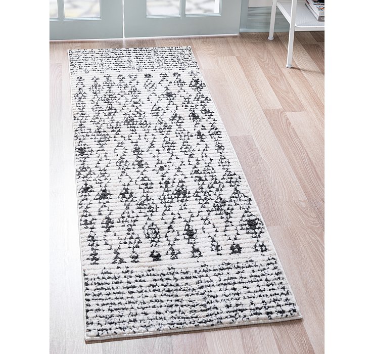 2' 7 x 10' Morocco Runner Rug